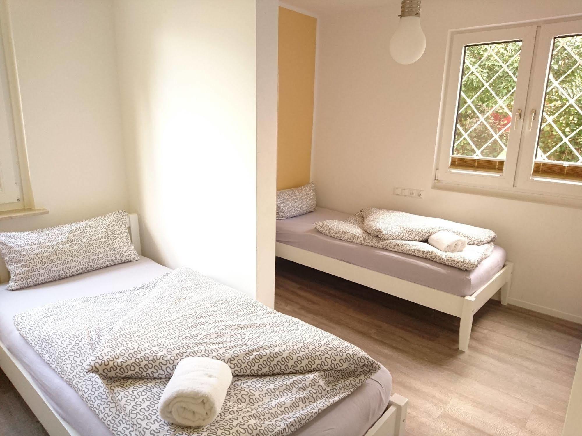 Budapester Hof Gaestehaus Hamburg Ngoại thất bức ảnh