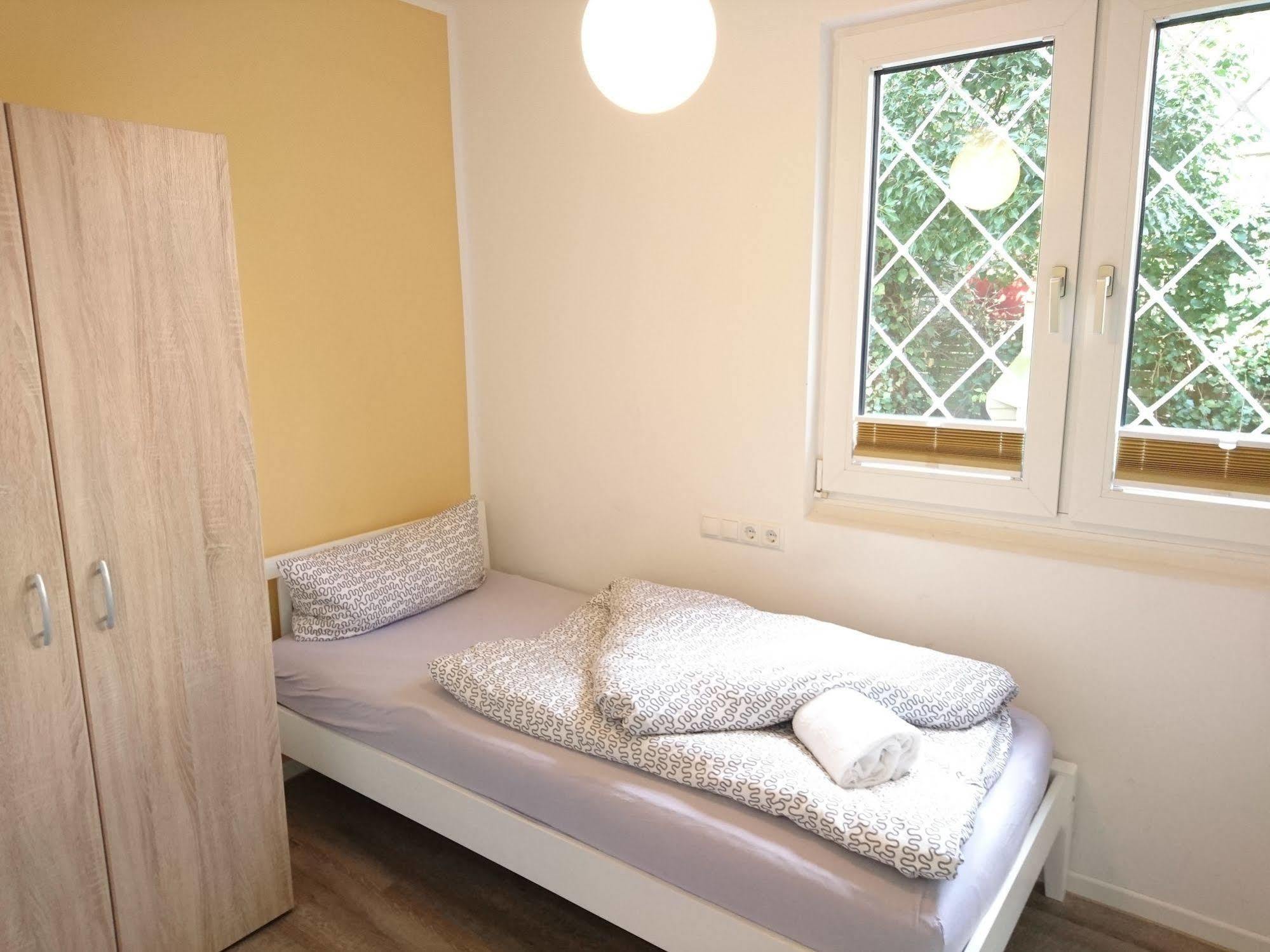 Budapester Hof Gaestehaus Hamburg Ngoại thất bức ảnh